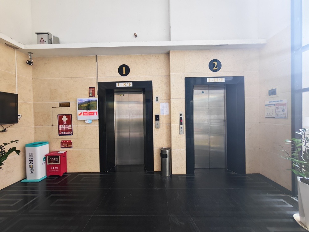 电梯厅1